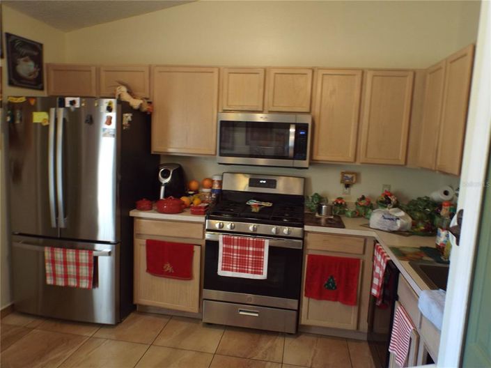 Image No.3-3 Bed Property for sale