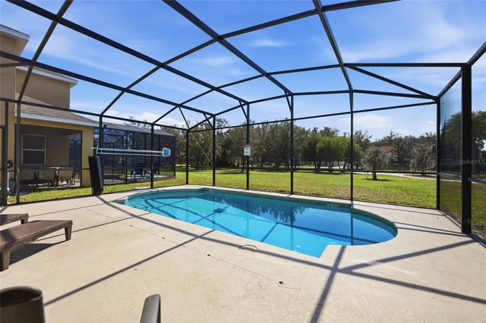 Image No.40-4 Bed Property for sale