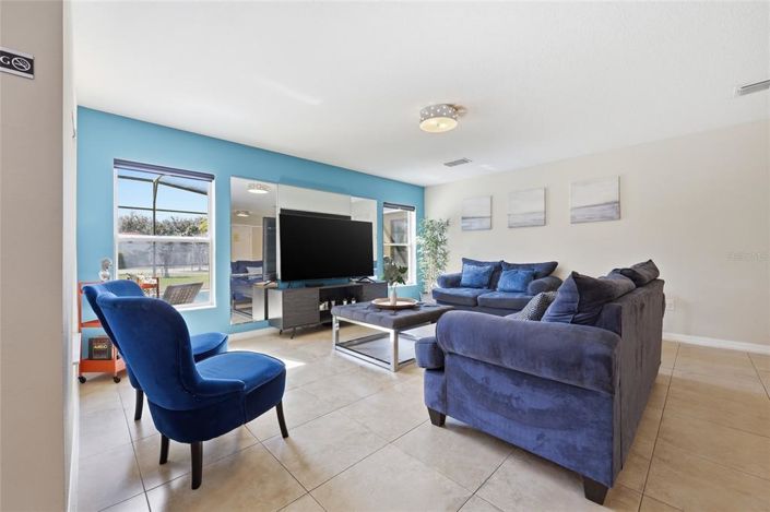 Image No.6-4 Bed Property for sale
