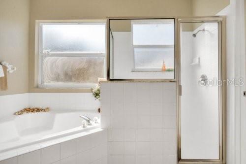 Image No.14-4 Bed Property for sale