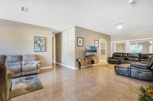 Image No.3-4 Bed Property for sale