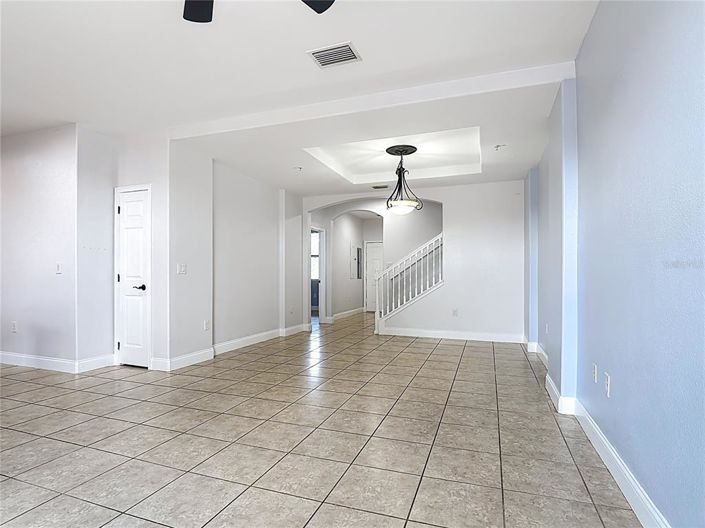 Image No.16-4 Bed Townhouse for sale