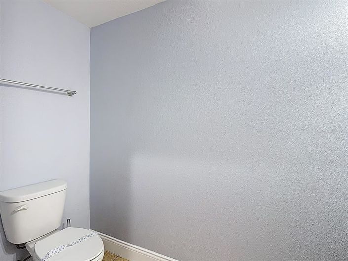 Image No.20-4 Bed Townhouse for sale