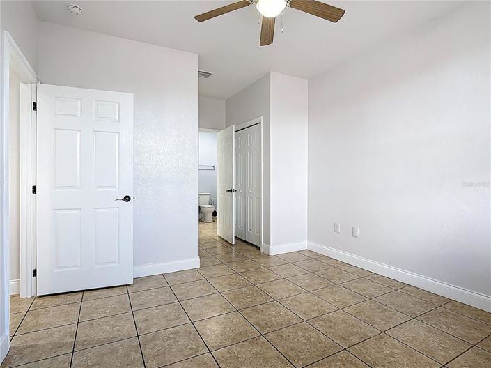 Image No.28-4 Bed Townhouse for sale