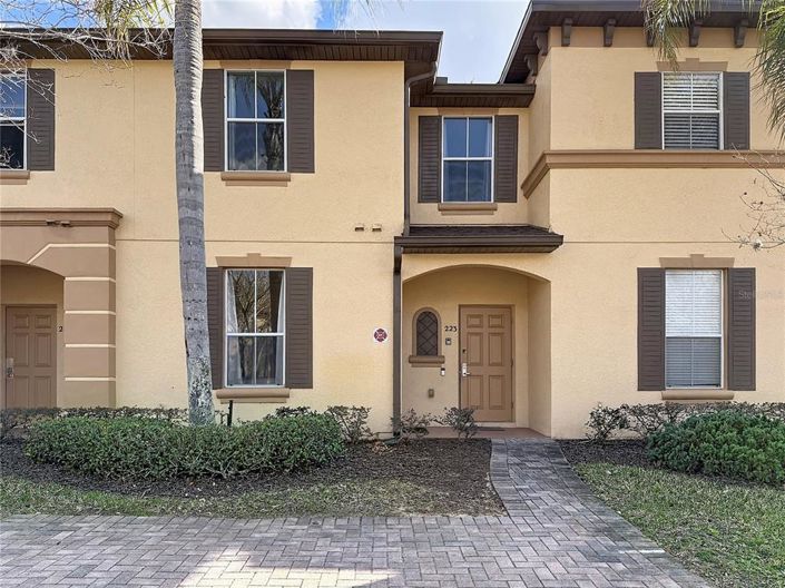 Image No.2-4 Bed Townhouse for sale