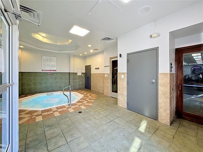 Image No.29-4 Bed Townhouse for sale
