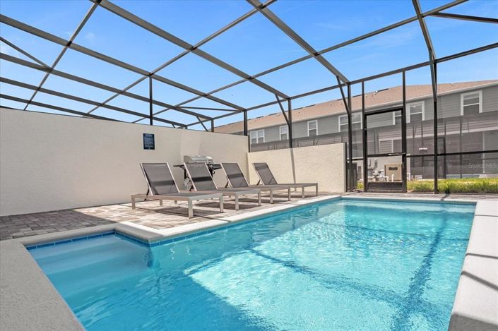 Image No.44-5 Bed Townhouse for sale
