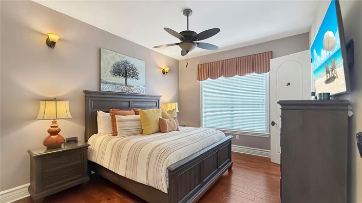 Image No.48-5 Bed Property for sale