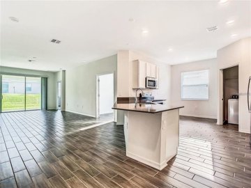 fa005713