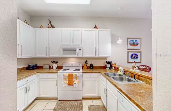 Image No.30-3 Bed Property for sale