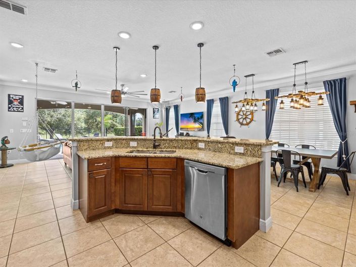 Image No.9-Propriété de 5 chambres à vendre à Kissimmee