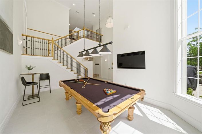 Image No.37-5 Bed Property for sale