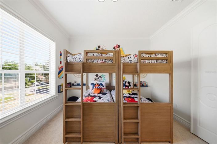 Image No.51-5 Bed Property for sale