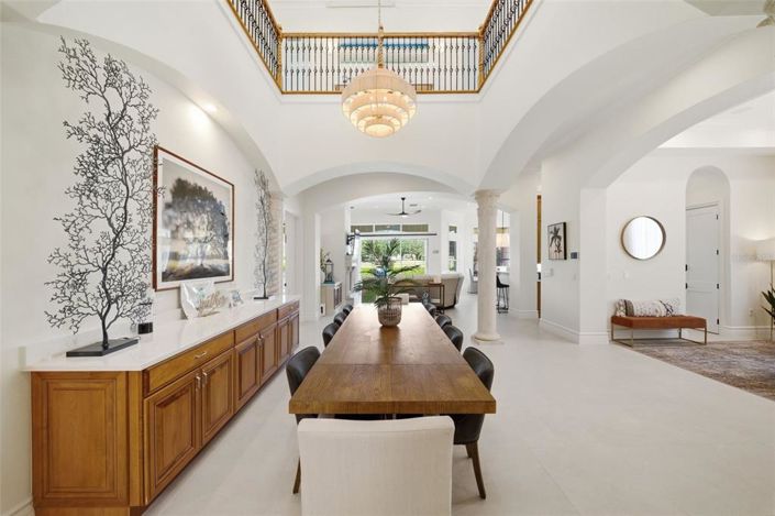 Image No.8-5 Bed Property for sale