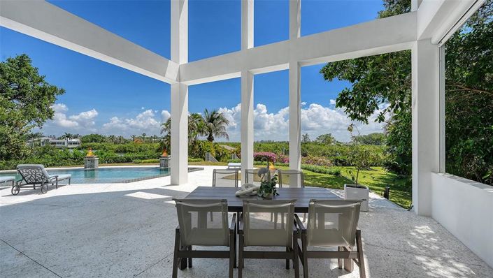 Image No.37-5 Bed Property for sale
