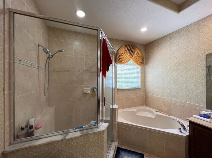 Image No.29-4 Bed Property for sale