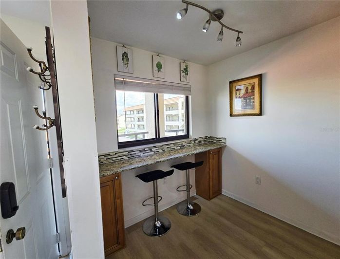 Image No.21-2 Bed Property for sale