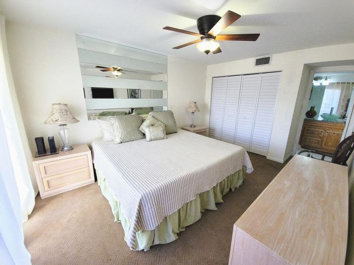 Image No.32-2 Bed Property for sale