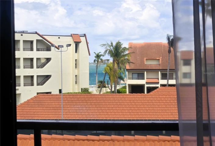 Image No.37-2 Bed Property for sale