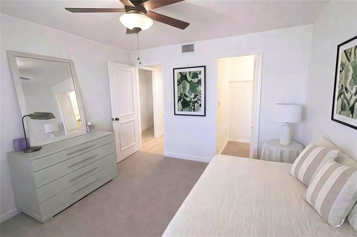 Image No.38-2 Bed Property for sale