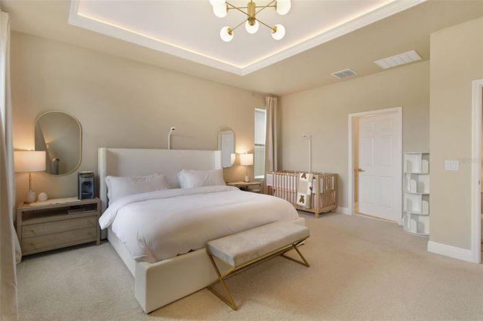 Image No.32-5 Bed Property for sale