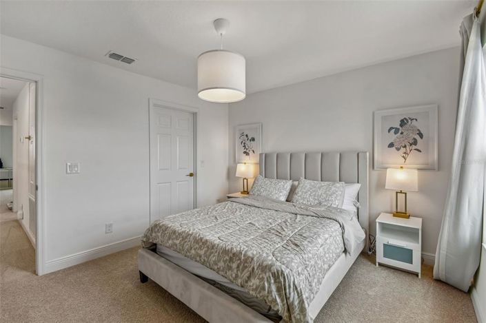 Image No.43-5 Bed Property for sale