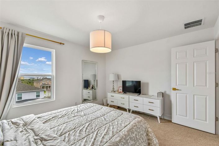 Image No.44-5 Bed Property for sale