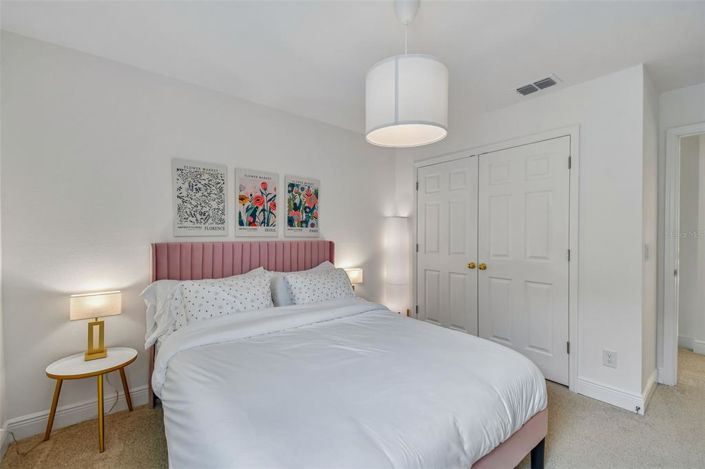 Image No.46-5 Bed Property for sale