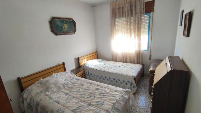 Image No.11-4 Bed House for sale