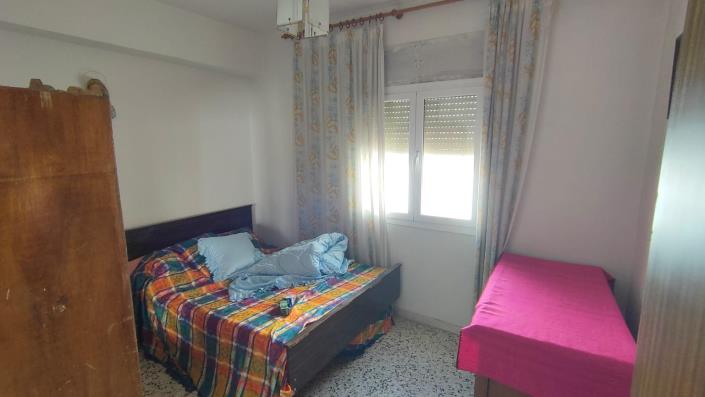 Image No.15-4 Bed House for sale