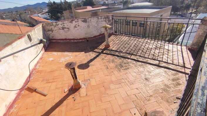 Image No.19-4 Bed House for sale