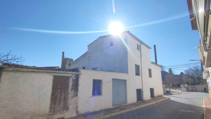 Image No.29-4 Bed House for sale