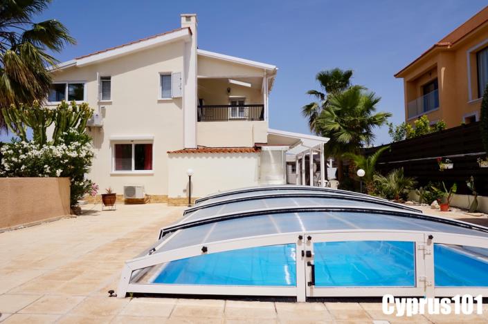 Image No.2-Villa / Détaché de 3 chambres à vendre