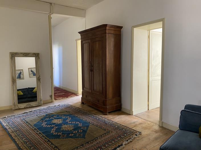 Image No.18-5 Bed House for sale