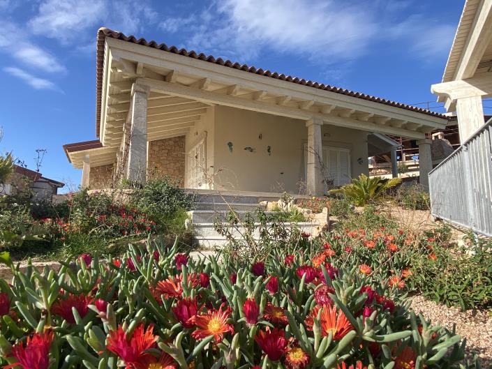 Image No.19-2 Bed Villa for sale