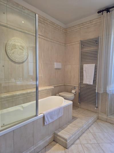 Image No.45-3 Bed Apartment for sale