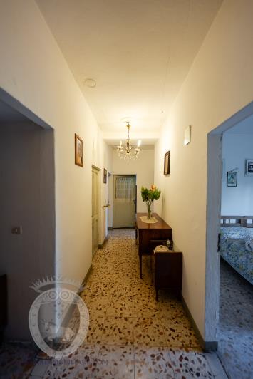 Image No.41-4 Bed Farmhouse for sale