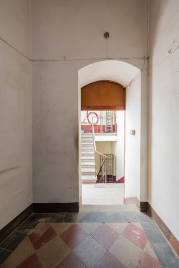 Image No.22-8 Bed Townhouse for sale