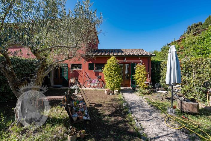Image No.2-Maison de campagne de 2 chambres à vendre à Cortona