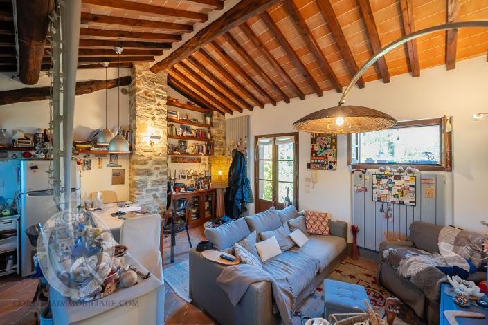 Image No.5-Maison de campagne de 2 chambres à vendre à Cortona