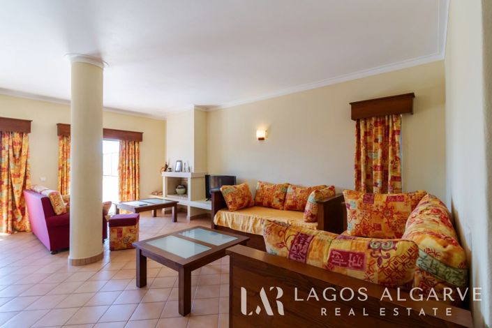 Image No.12-5 Bed Villa for sale