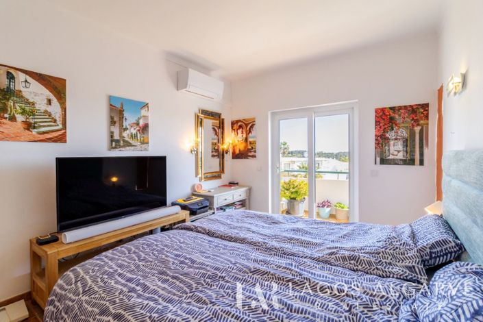 Image No.18-2 Bed Apartment for sale