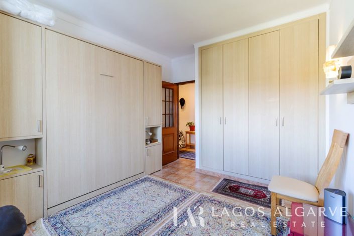 Image No.23-2 Bed Apartment for sale