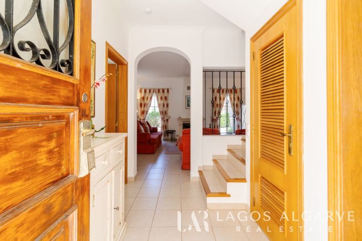 Image No.19-3 Bed Townhouse for sale