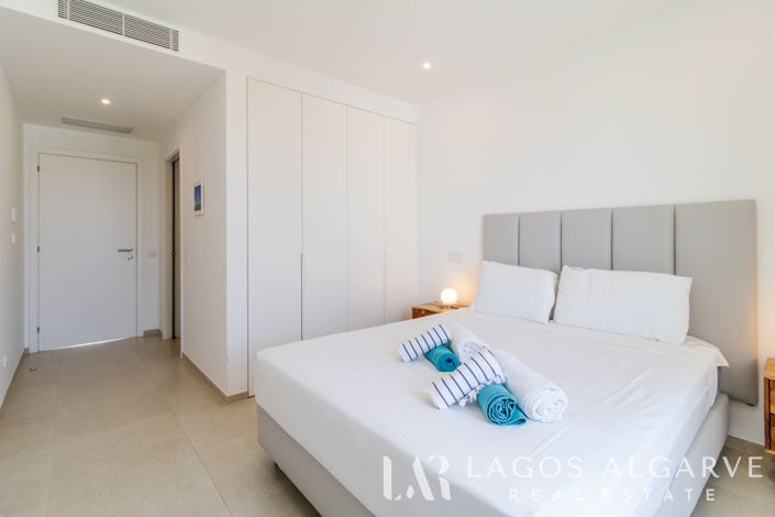 Image No.34-3 Bed Townhouse for sale