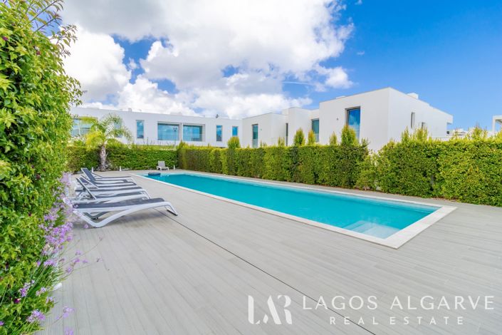 Image No.47-3 Bed Townhouse for sale