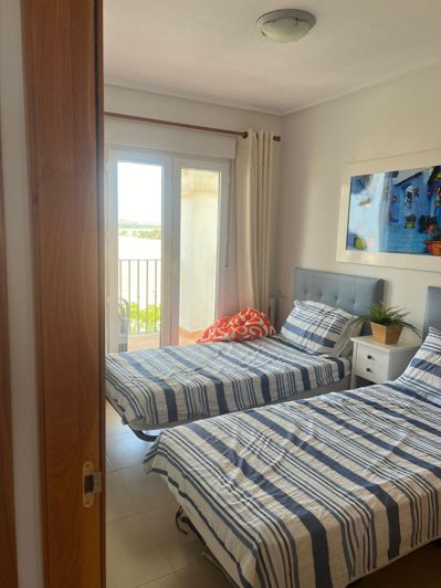 Image No.10-2 Bed Property for sale
