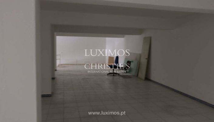 Image No.12-Comercial en venta