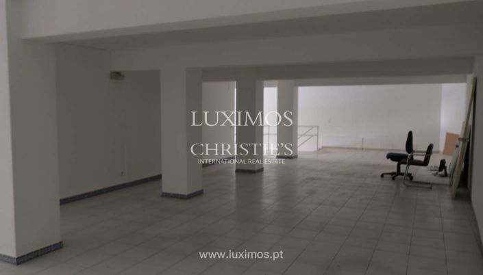 Image No.10-Comercial en venta