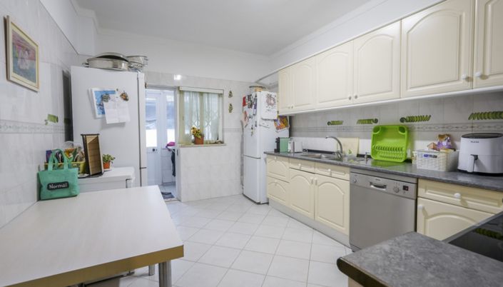 Image No.8-Appartement de 3 chambres à vendre